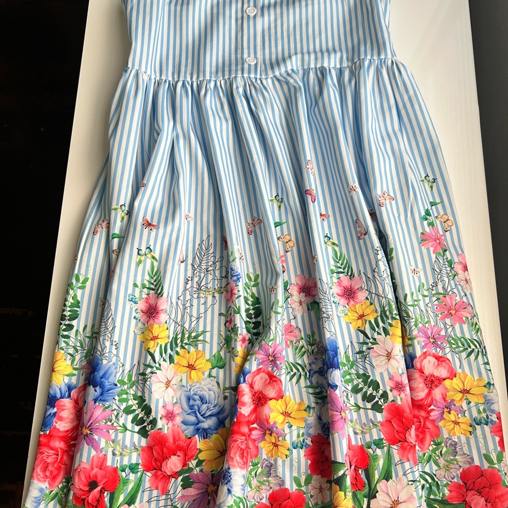 4/15$  Floral girl Dresses